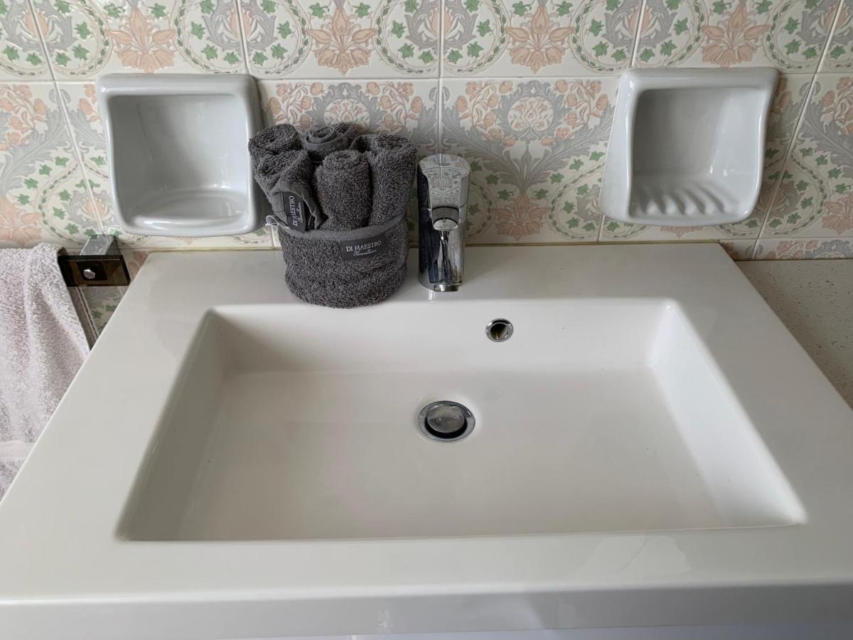 La Casa Di Thomas Lejlighed Lazise Eksteriør billede